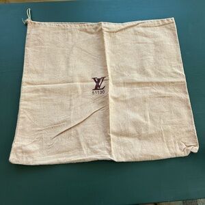 Louis Vuitton Beige Dust Bag with beige Ties